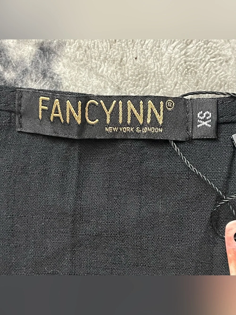 Fancyinn Black Tiered V-Neck Long Sleeve Dress